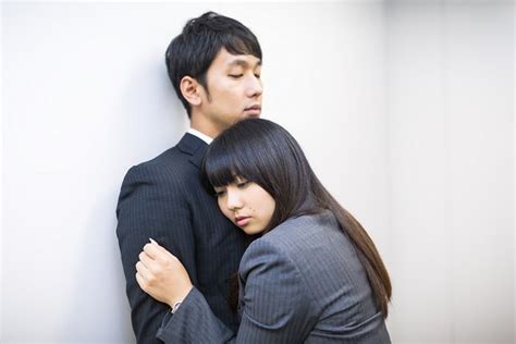 同性を好きになる人の特徴|同性が好きな女性の特徴とは？女性同士の恋愛や告白。